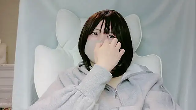 YUNO 0214 online show from 23, 1, 2025