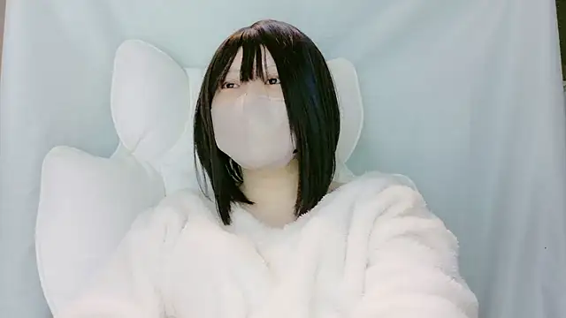 YUNO 0214 online show from 24, 1, 2025