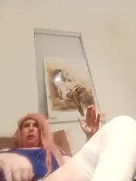 yourwhitesissyslut online show from 27, 5, 2026