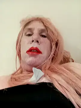 yourwhitesissyslut online show from 29, 5, 2026