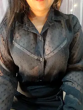 deslisexpriya online show from 3, 2, 2026