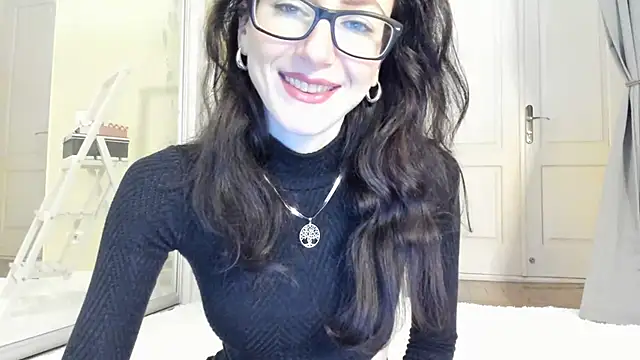 Baby Jewel online show from 14, 2, 2025