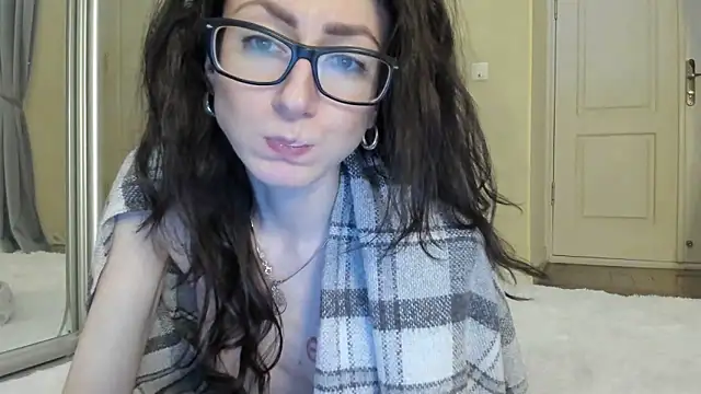 Baby Jewel online show from 22, 2, 2025