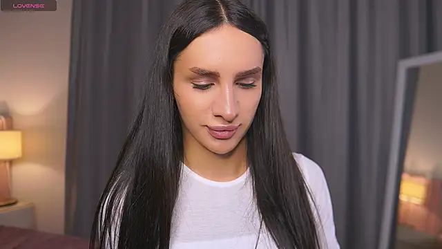 Kim Oberlin  online show from 5, 11, 2025