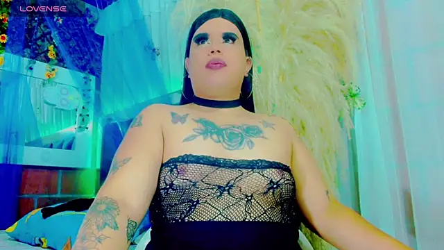 nauthyvalentina online show from 5, 4, 2026