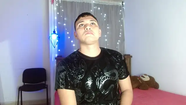 couple lovelyds online show from 20, 3, 2025