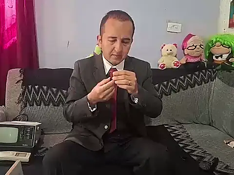 yazforeSolo online show from 9, 9, 2025