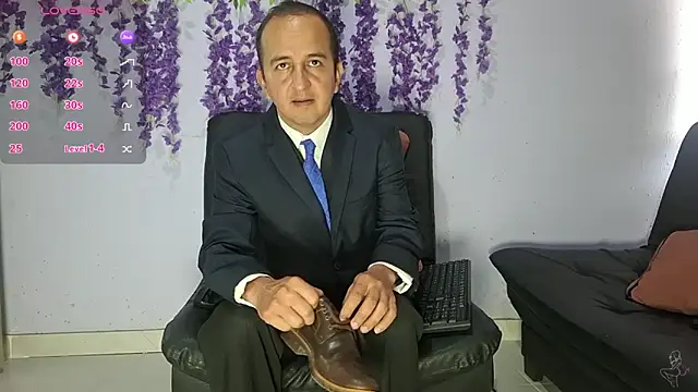 yazforeSolo online show from 10, 2, 2026