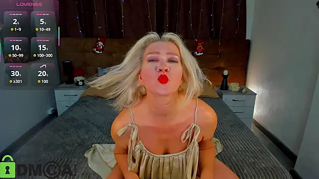 Luna  Lewis online show from 20, 12, 2025