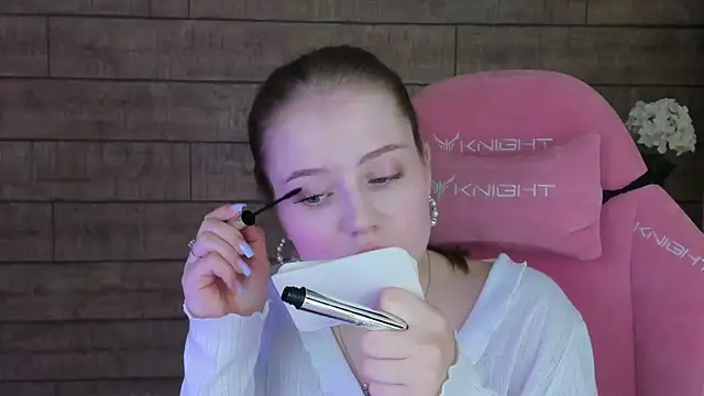 SelinSwarovski online show from 15, 9, 2025