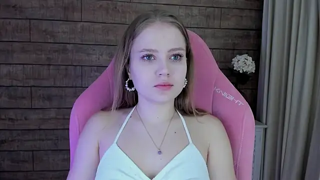 SelinSwarovski online show from 19, 9, 2025