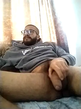 Snapshot of hairyserious chatting on 14, 1, 2025 hairyserious online show from 14, 1, 2025