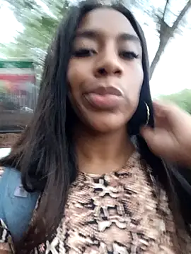 KloheCurvy online show from 12, 12, 2024