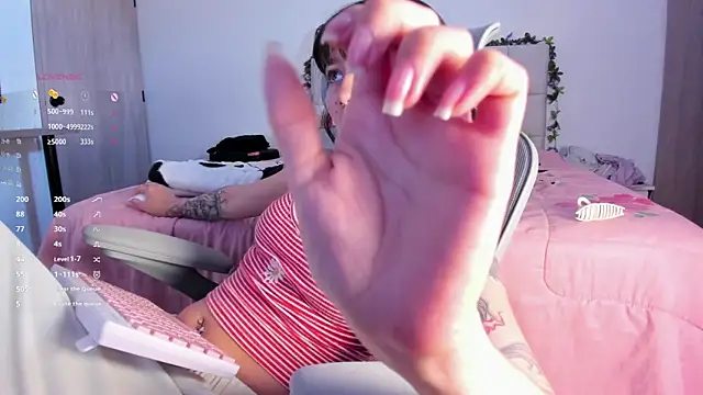 Snapshot of Sakito_Tokio chatting on 13, 9, 2025 Sakito Tokio online show from 13, 9, 2025