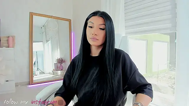 missdiamond  online show from 9, 9, 2025