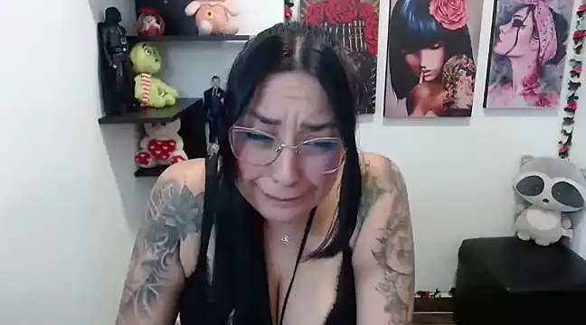 Snapshot of angellove90 chatting on 4, 2, 2025 angellove90 online show from 4, 2, 2025