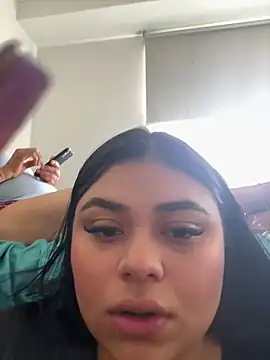 alissonfernandez  online show from 1, 2, 2025