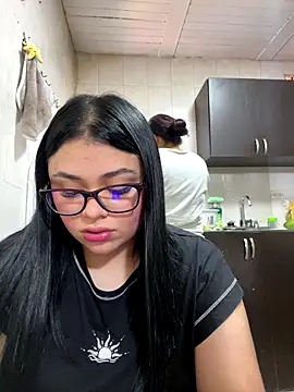 alissonfernandez  online show from 13, 9, 2025