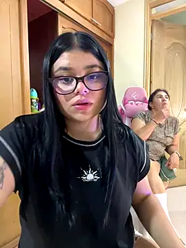 alissonfernandez  online show from 18, 10, 2025