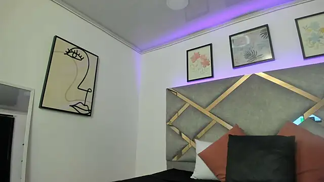 Snapshot of marian_pinzon chatting on 4, 3, 2025 marian pinzon online show from 4, 3, 2025