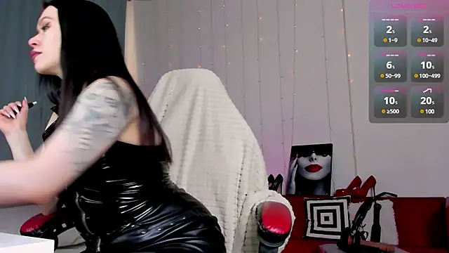 Vanessa Ives  online show from 11, 3, 2025