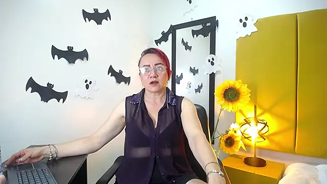 Lupiita223 online show from 28, 10, 2025