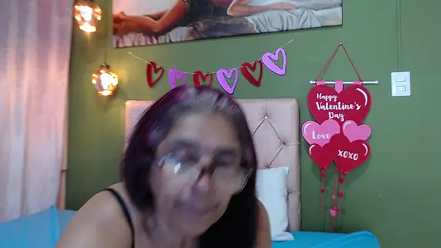 renata milf  online show from 15, 2, 2025