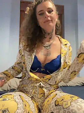 BlazyKitsune- online show from 22, 3, 2025