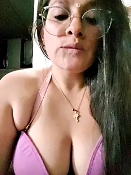 Snapshot of Neve_Collins chatting on 24, 12, 2024 Neve Collins online show from 24, 12, 2024