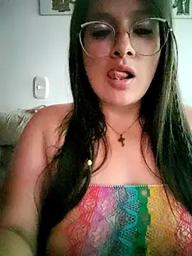 Snapshot of Neve_Collins chatting on 2, 3, 2025 Neve Collins online show from 2, 3, 2025