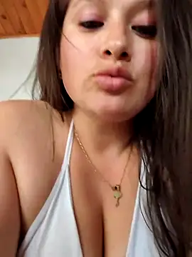 Snapshot of Neve_Collins chatting on 13, 3, 2025 Neve Collins online show from 13, 3, 2025