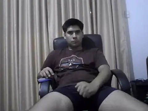 estudiante69 online show from 9, 12, 2024