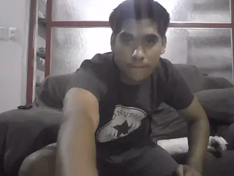 estudiante69 online show from 26, 2, 2025