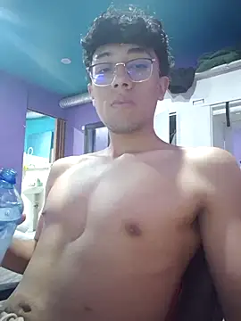 Snapshot of Fabpingon chatting on 24, 10, 2025 Fabpingon online show from 24, 10, 2025