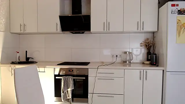 KissMyVibe online show from 10, 10, 2025