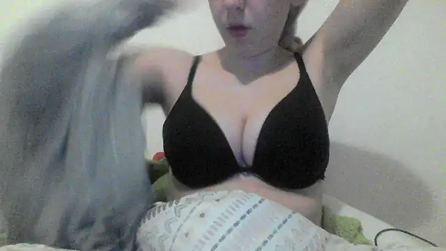 Snapshot of bunnyamy chatting on 1, 1, 2025 bunnyamy online show from 1, 1, 2025