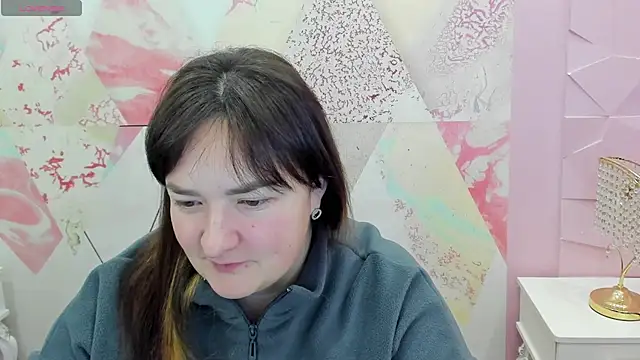 Snapshot of Rima_gigy5 chatting on 2, 12, 2024 Rima gigy5 online show from 2, 12, 2024