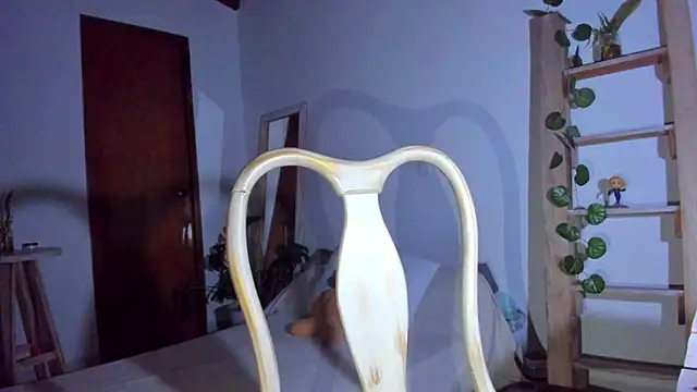 Snapshot of emillyhills chatting on 8, 2, 2026 emillyhills online show from 8, 2, 2026