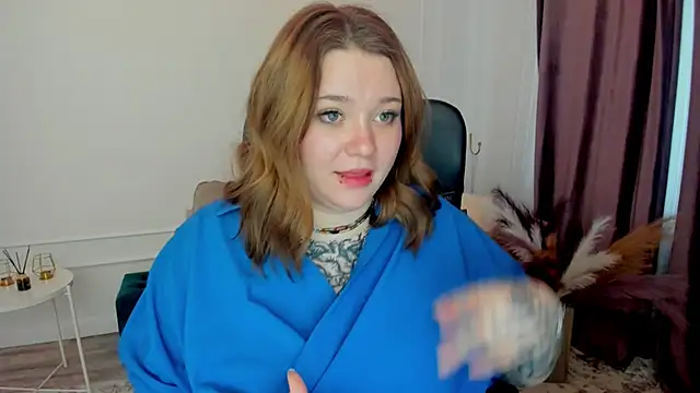 MoonLghte online show from 2, 2, 2025