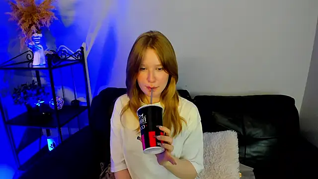 EvaStevs online show from 25, 12, 2024