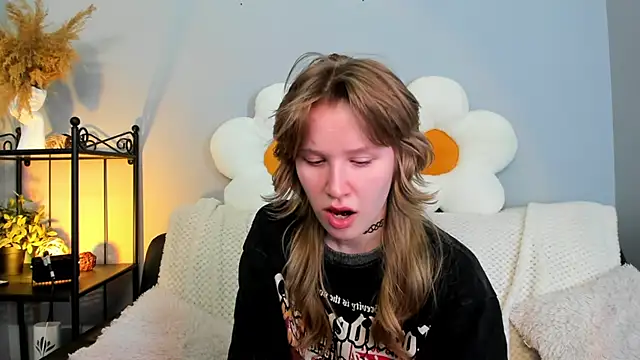 EvaStevs online show from 15, 2, 2025