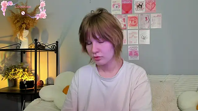 EvaStevs online show from 9, 3, 2025