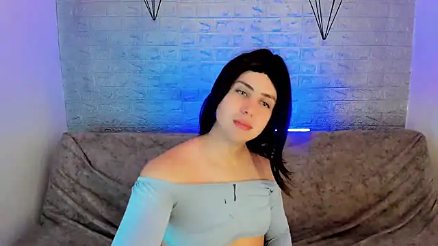 Snapshot of Oxana-Novikov chatting on 2, 5, 2026 Oxana-Novikov online show from 2, 5, 2026