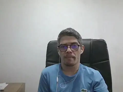 Snapshot of DiGabriel chatting on 16, 9, 2025 DiGabriel online show from 16, 9, 2025