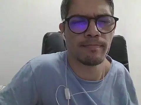 Snapshot of DiGabriel chatting on 18, 9, 2025 DiGabriel online show from 18, 9, 2025