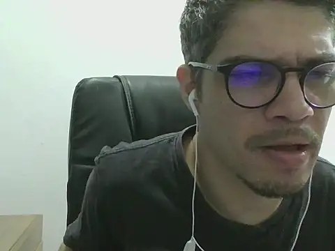 Snapshot of DiGabriel chatting on 20, 9, 2025 DiGabriel online show from 20, 9, 2025