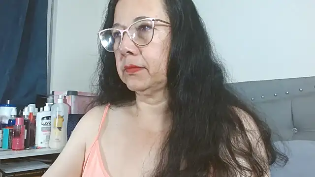 maturepriscila online show from 6, 1, 2026