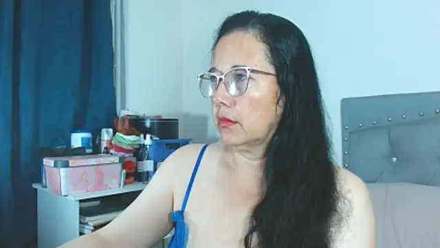 maturepriscila online show from 4, 2, 2026