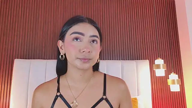 Snapshot of MeganCruzGB chatting on 18, 11, 2025 MeganCruzGB online show from 18, 11, 2025