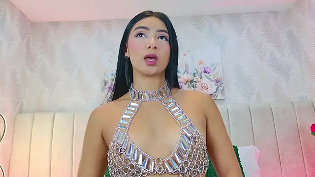 Snapshot of MeganCruzGB chatting on 3, 12, 2025 MeganCruzGB online show from 3, 12, 2025